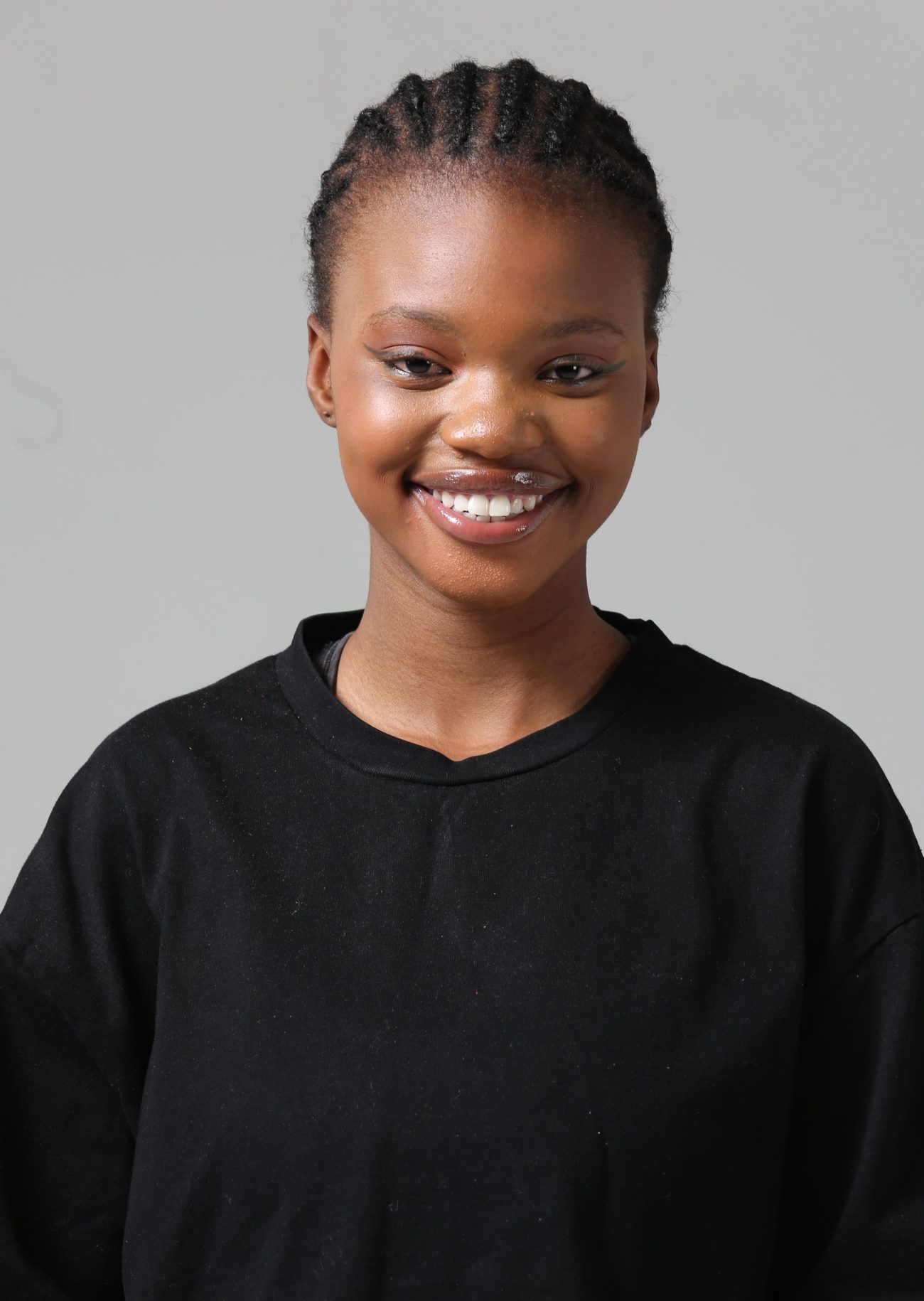 SIPHESIHLE MAKOLA